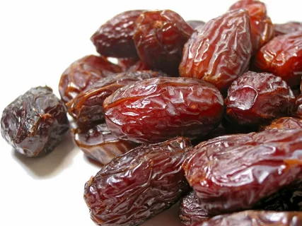 معرفی خرما پیارم ممتاز + بهترین قیمت خرید